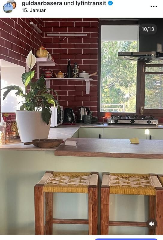 The open kitchen, available to guests